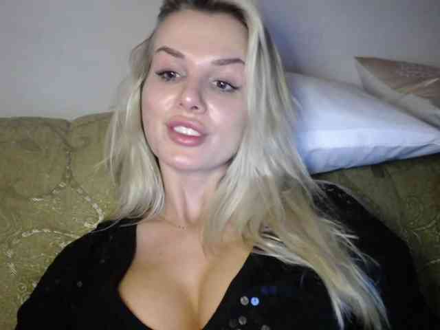 Cornelia22hot webcam