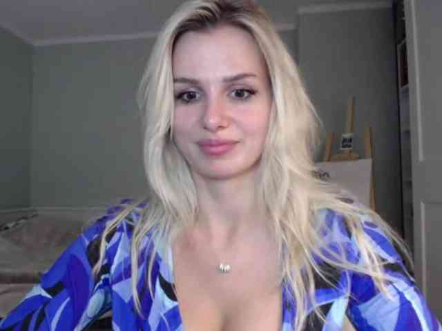 Cornelia22hot webcam