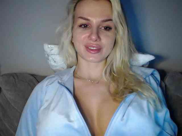 Cornelia22hot webcam