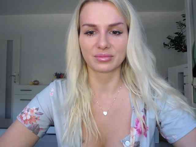 Cornelia22hot webcam