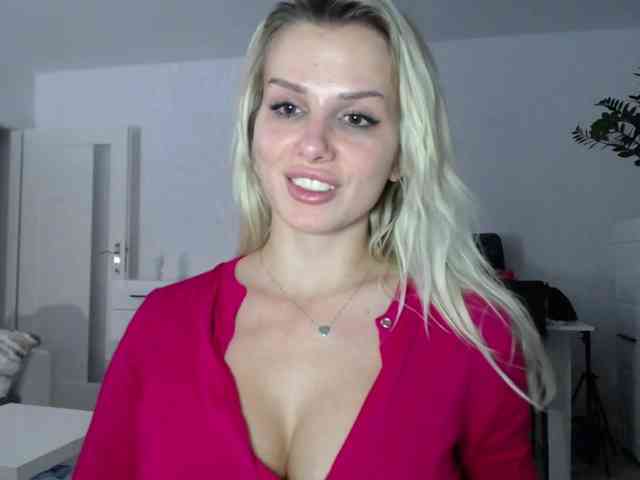 Cornelia22hot webcam