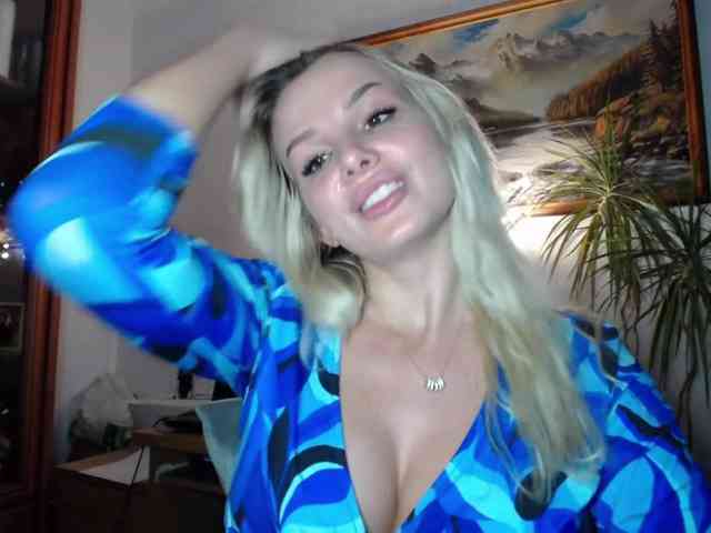 Cornelia22hot webcam