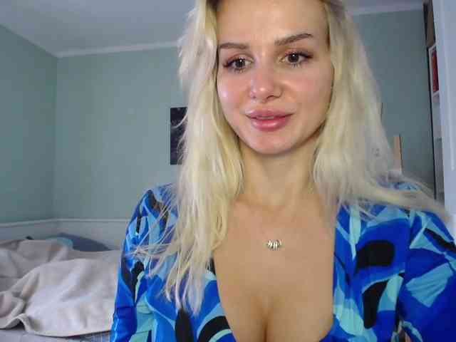 Cornelia22hot webcam