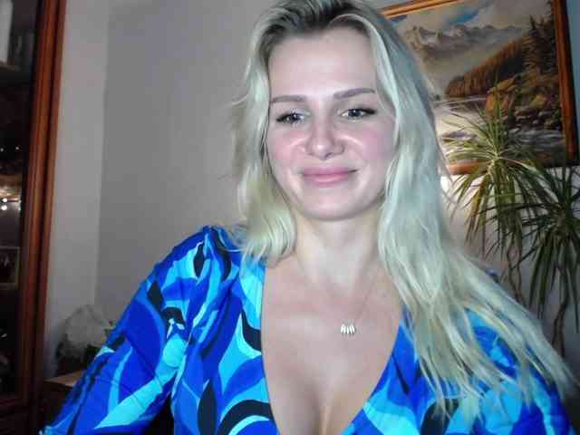 Cornelia22hot webcam