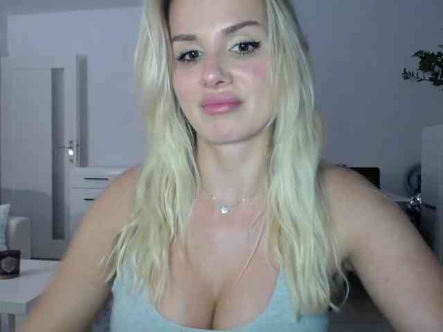 Cornelia22hot webcam