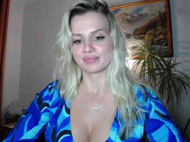 Cornelia22hot webcam