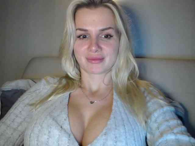 Cornelia22hot webcam