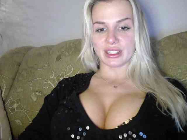 Cornelia22hot webcam