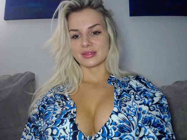 Cornelia22hot webcam