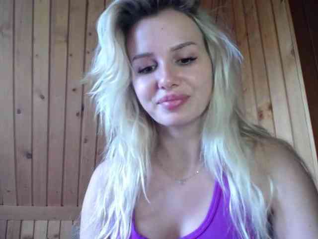 Cornelia22hot webcam