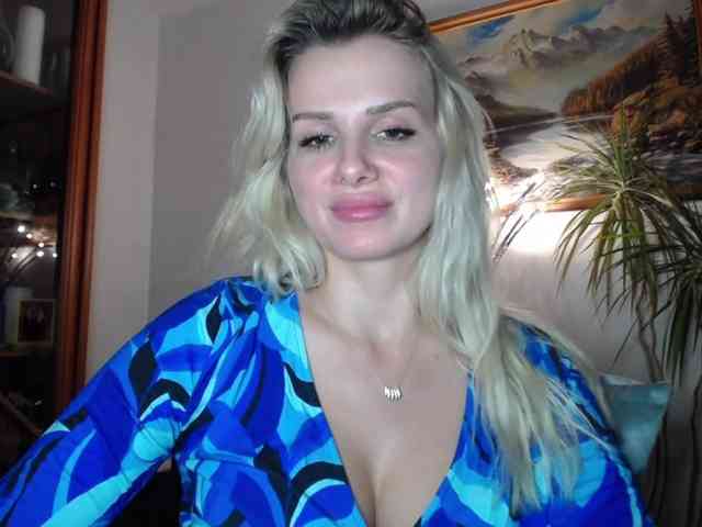 Cornelia22hot webcam