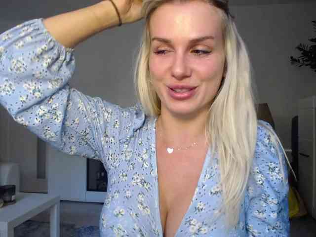 Cornelia22hot webcam