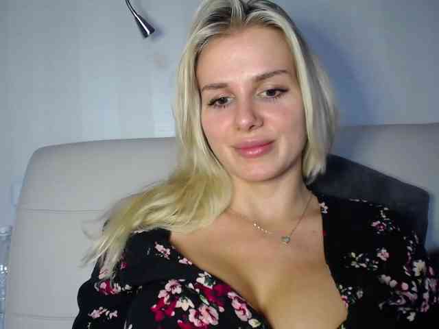 Cornelia22hot webcam