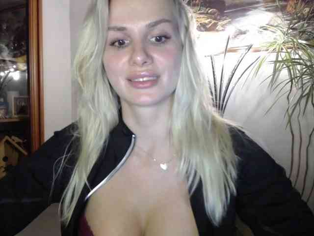 Cornelia22hot webcam