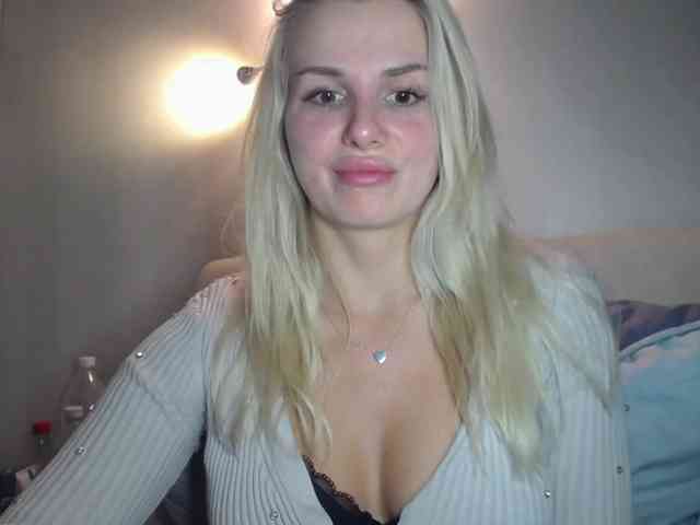Cornelia22hot webcam