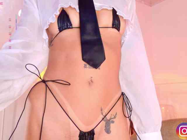 MelyTaylor MelyTaylor