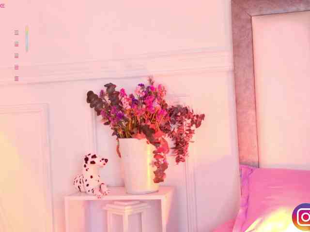 MelyTaylor MelyTaylor