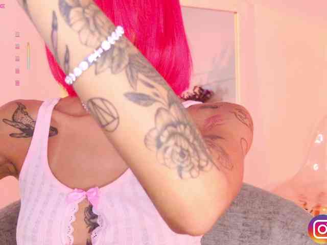 MelyTaylor MelyTaylor