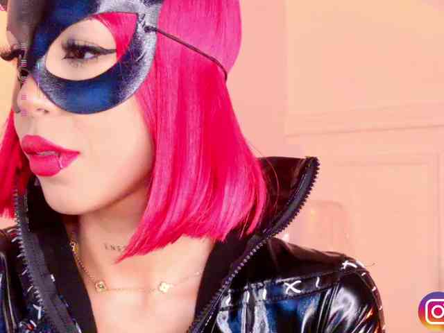 MelyTaylor MelyTaylor