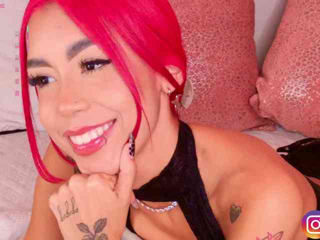 MelyTaylor MelyTaylor