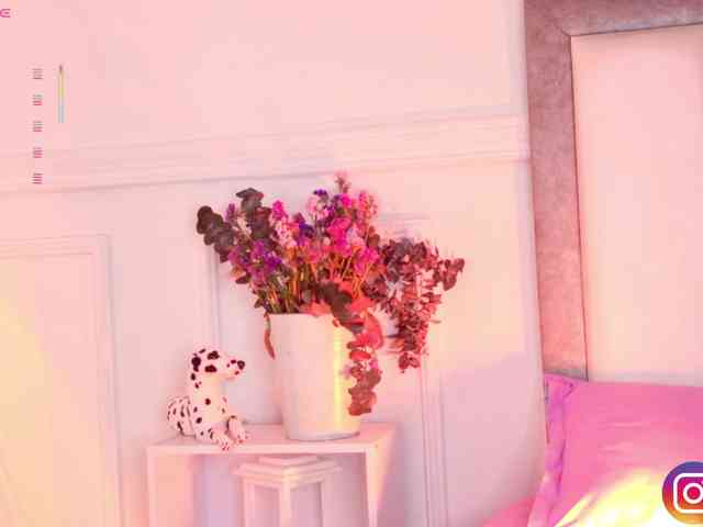 MelyTaylor MelyTaylor