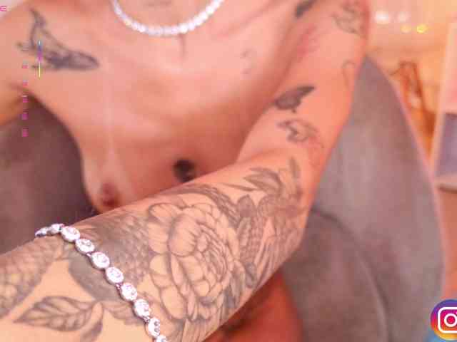 MelyTaylor Live Webcam on BongaCams