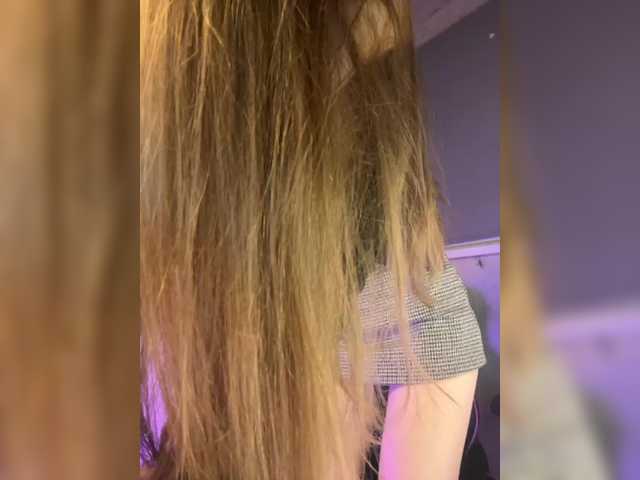 Girlboom's BongaCams show and profile