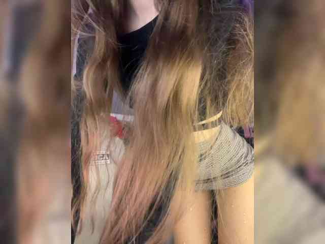 Lady_kissa webcam