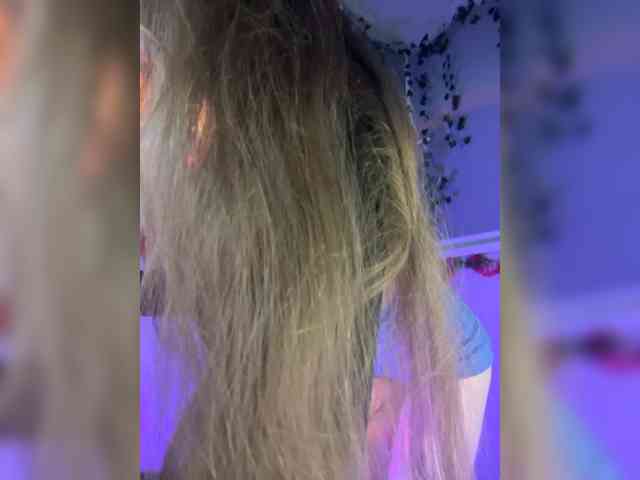 Lady_kissa webcam