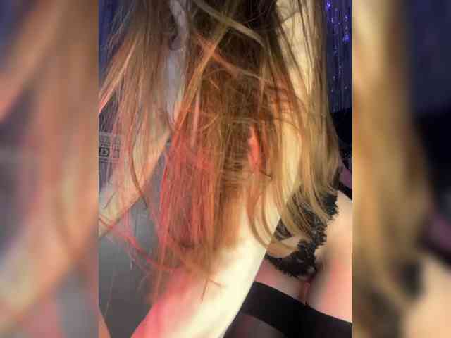 Lady_kissa webcam