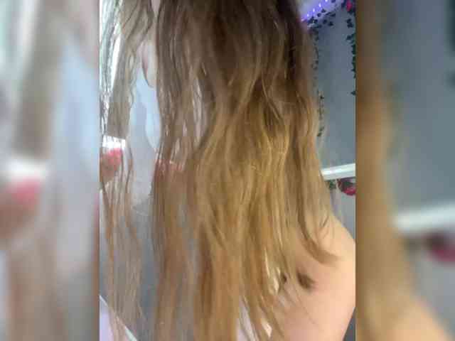 Lady_kissa webcam