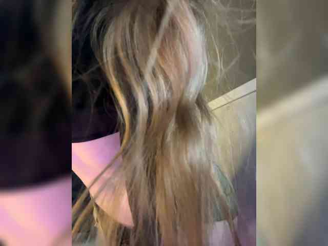 Girlboom Live Webcam on BongaCams