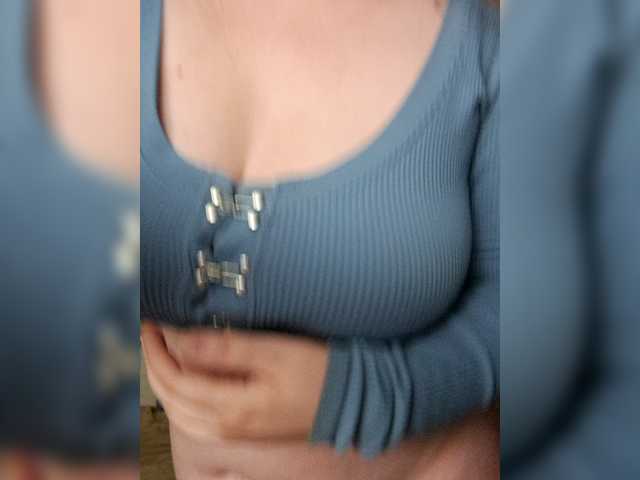 cherryangel9's BongaCams show and profile