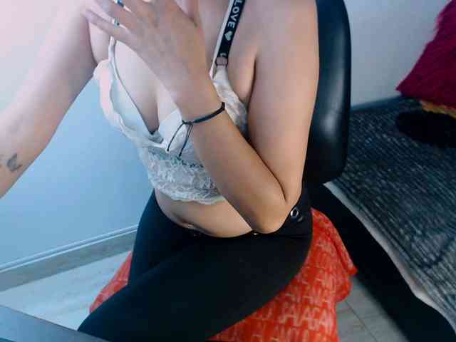 nathalie-f webcam