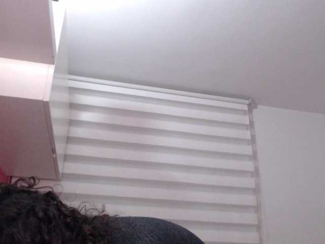 Jane-r's BongaCams show and profile