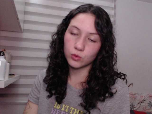 Jane-r's BongaCams show and profile