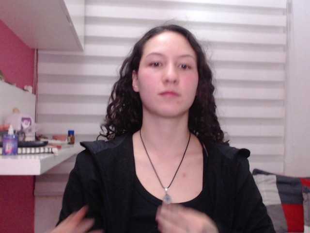 Jane-r's BongaCams show and profile