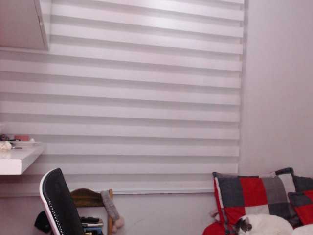 Jane-r's BongaCams show and profile