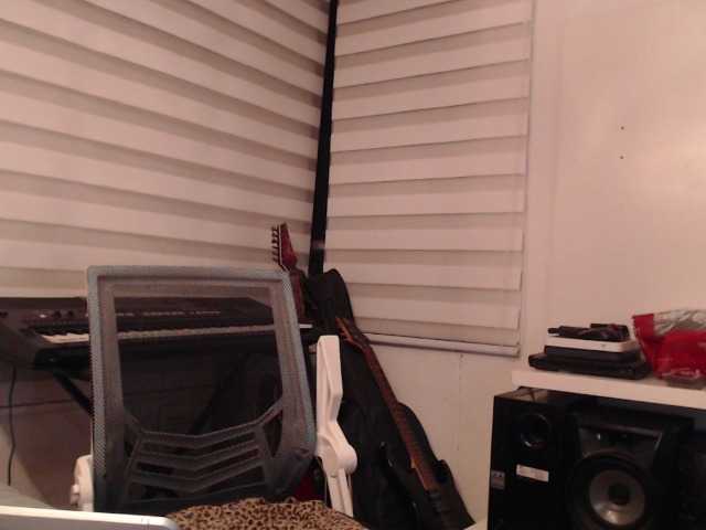 Jane-r's BongaCams show and profile