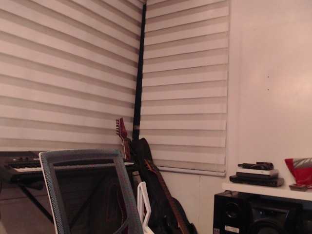 Jane-r's BongaCams show and profile