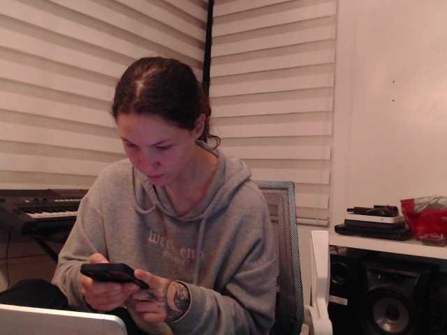 Jane-r's BongaCams show and profile