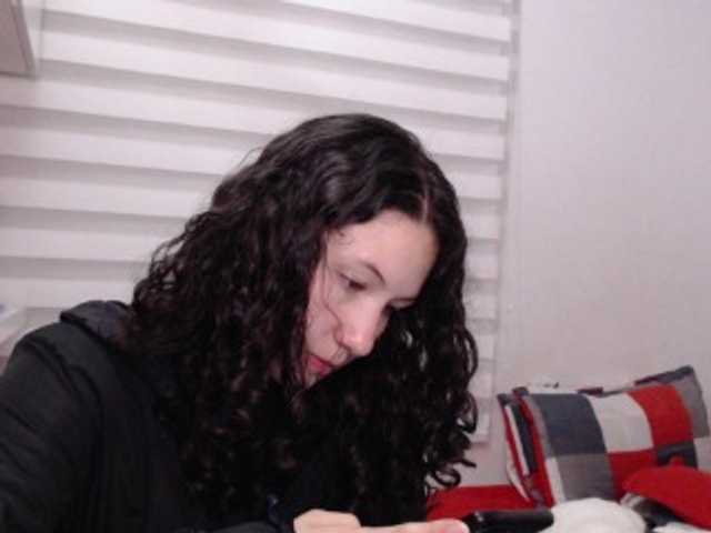 Jane-r's BongaCams show and profile