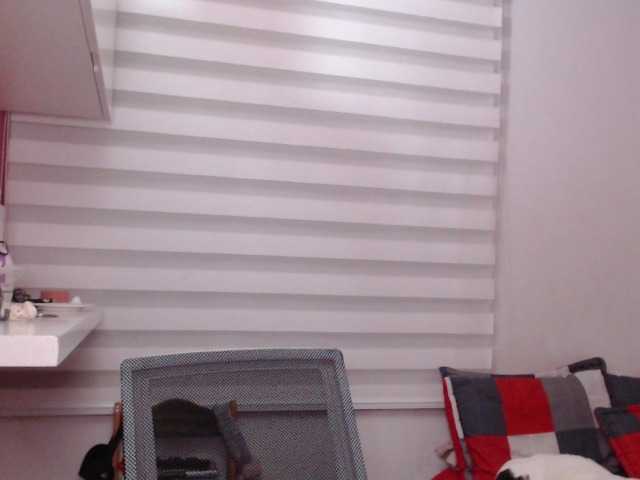 Jane-r's BongaCams show and profile