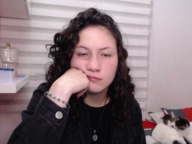 Jane-r's BongaCams show and profile