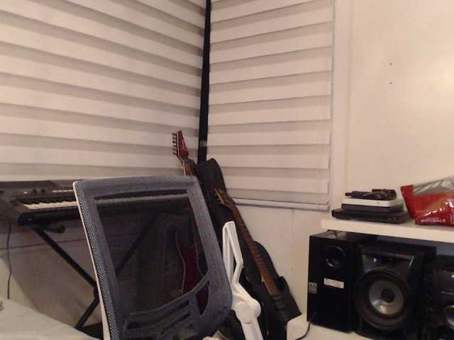 Jane-r's BongaCams show and profile