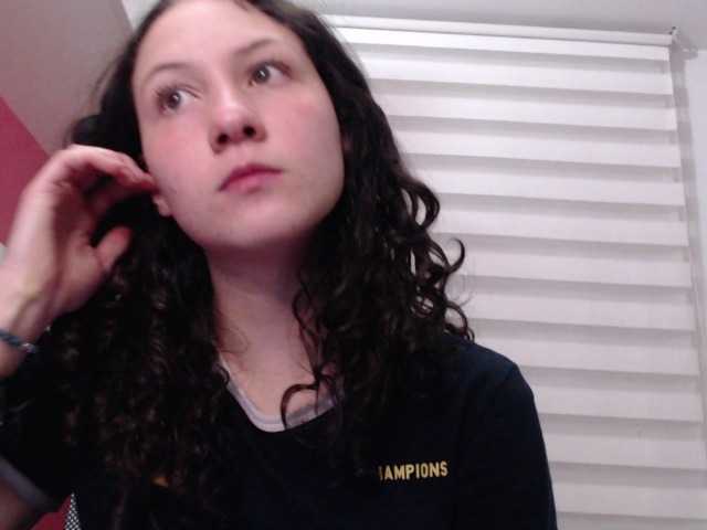 Jane-r's BongaCams show and profile