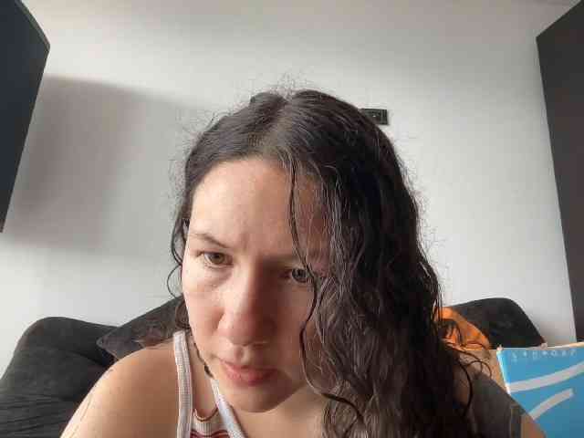 Jane-r Live Webcam on BongaCams