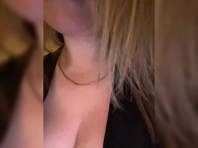 YuliyaLasker's BongaCams show and profile