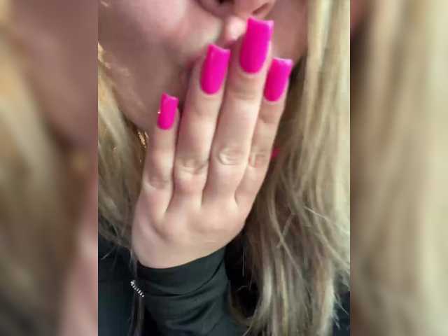 YuliyaLasker's BongaCams show and profile