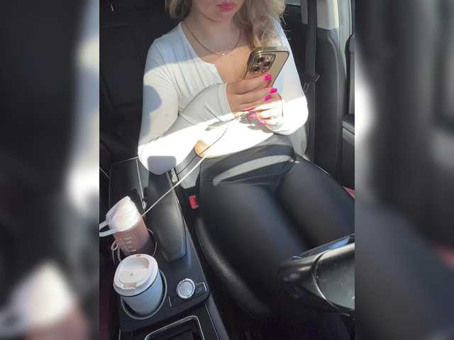 YuliyaLasker's BongaCams show and profile